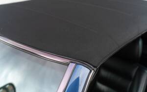 Image 45/45 of Mercedes-Benz E 220 (1995)