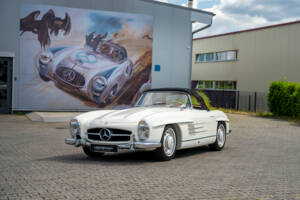 Image 6/38 of Mercedes-Benz 300 SL Roadster (1961)