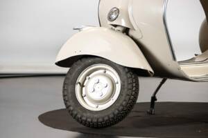 Bild 21/50 von Piaggio Vespa 150 "Struzzo" VL (1955)