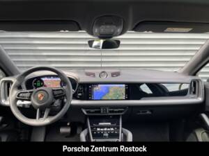 Bild 9/31 von Porsche Cayenne Coupé E-Hybrid (2025)