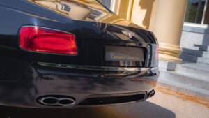 Immagine 9/68 di Bentley Flying Spur V8 S (2017)