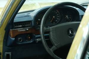 Image 22/76 of Mercedes-Benz 350 SEL (1977)