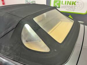 Image 43/48 of Mercedes-Benz 300 SL-24 (1992)