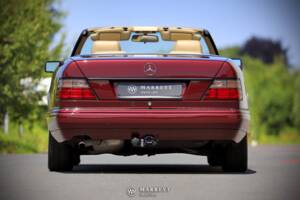 Bild 7/79 von Mercedes-Benz E 220 (1996)