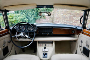 Bild 23/50 von Rover 3,5 Liter (1972)