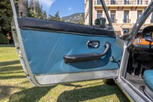 Imagen 18/47 de Ferrari 330 GT 2+2 (1964)