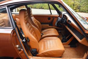 Image 15/37 de Porsche 911 Carrera 3.0 (1977)