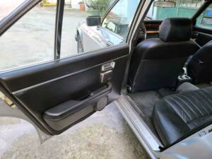 Bild 22/39 von Jaguar XJ 6 4.2 (1982)