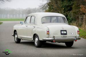 Bild 40/44 von Mercedes-Benz 220 S (1958)