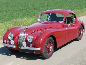 Immagine 2/18 di Jaguar XK 120 FHC (1952)