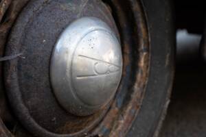 Image 23/134 of Ford V8 (1937)