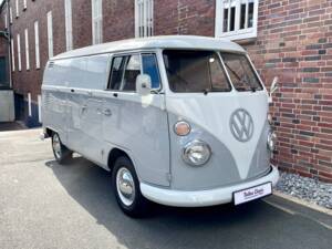 Image 1/20 of Volkswagen T1 panel van (1964)