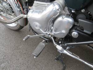 Image 27/41 of Royal Enfield Classic 350 (2025)