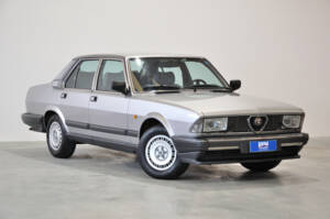Image 9/40 of Alfa Romeo Alfa 6 - 2.0 (1986)