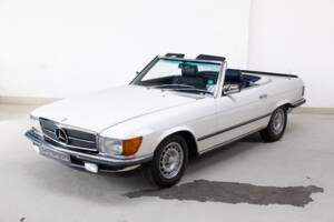 Image 34/35 de Mercedes-Benz 500 SL (1984)