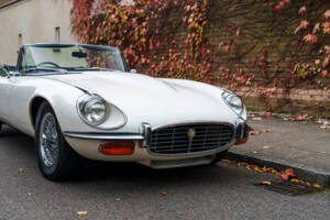 Image 8/21 de Jaguar E-Type V12 (1973)