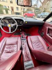 Bild 19/50 von Ferrari Dino 208 GT4 (1976)