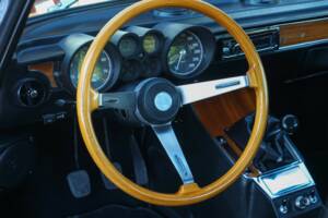 Imagen 42/50 de Alfa Romeo 2000 GT Veloce (1972)