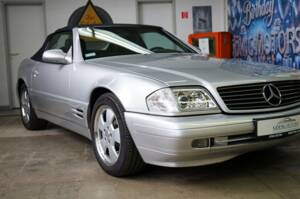 Image 6/33 of Mercedes-Benz SL 500 (2001)