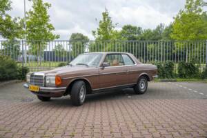 Image 1/8 de Mercedes-Benz 280 C (1979)