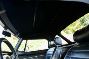 Image 21/50 of MG MGB (1974)