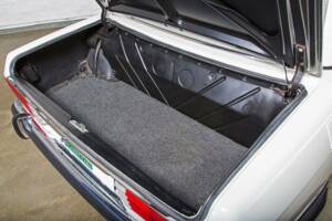 Image 29/30 of Mercedes-Benz 350 SL (1972)