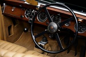 Image 10/15 of Lagonda V12 DHC (1938)