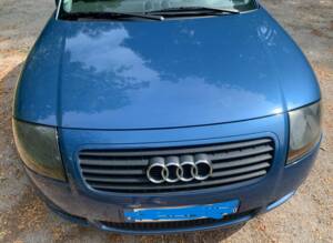 Image 18/72 of Audi TT 1.8 T (2000)