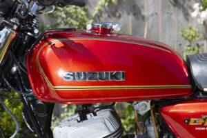 Immagine 17/33 di Suzuki GT 500 (1977)
