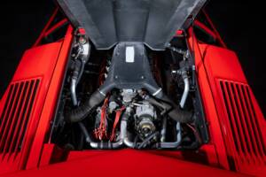 Immagine 28/34 di Lamborghini Countach 25th Anniversary (1989)