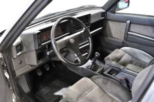 Bild 18/34 von Alfa Romeo 75 2.0 Twin Spark (1988)