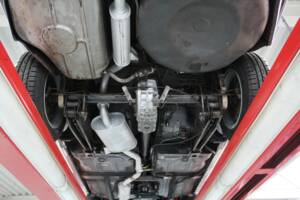 Immagine 9/50 di Alfa Romeo 2000 GTV (1974)