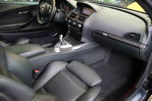 Bild 17/34 von BMW M6 (2008)