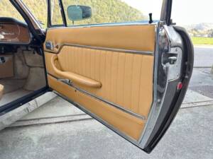 Image 63/101 of Maserati Mexico 4200 (1971)