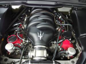 Immagine 68/93 di Maserati GranCabrio 4.7 (2010)