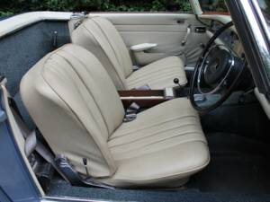 Imagen 8/13 de Mercedes-Benz 280 SL (1968)