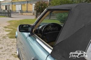 Image 21/75 de Mercedes-Benz 560 SL (1986)