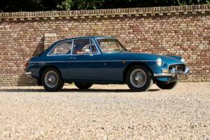 Immagine 35/50 di MG MGB GT (1971)
