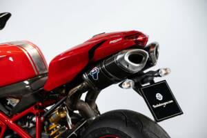 Immagine 24/50 di Ducati DUMMY (2011)