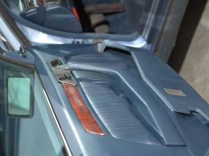 Image 28/30 de Mercedes-Benz 300 CE (1991)