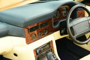 Imagen 42/50 de Aston Martin Virage Volante (1995)