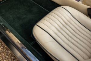 Bild 56/70 von Aston Martin V8 Vantage Volante X-Pack (1989)