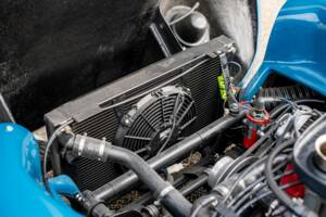 Image 15/18 of TVR Griffith 400 (1965)