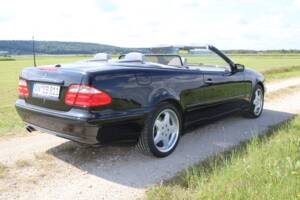 Bild 7/42 von Mercedes-Benz CLK 430 (2002)