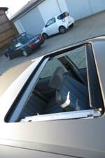 Image 42/92 de Mercedes-Benz 200 D (1989)