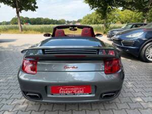 Imagen 7/41 de Porsche 911 Turbo (2009)