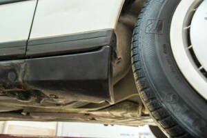 Image 49/50 de Mercedes-Benz 190 D (1985)