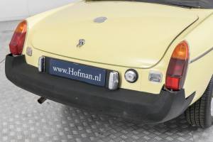 Immagine 37/50 di MG MGB (1976)