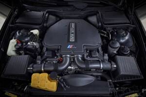 Image 83/99 of BMW M5 (2000)