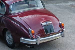 Image 32/49 of Jaguar Mk II 3.4 (1967)